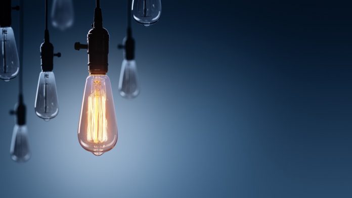 https://image.shutterstock.com/image-photo/innovation-leadership-concept-glowing-bulb-600w-649122943.jpg